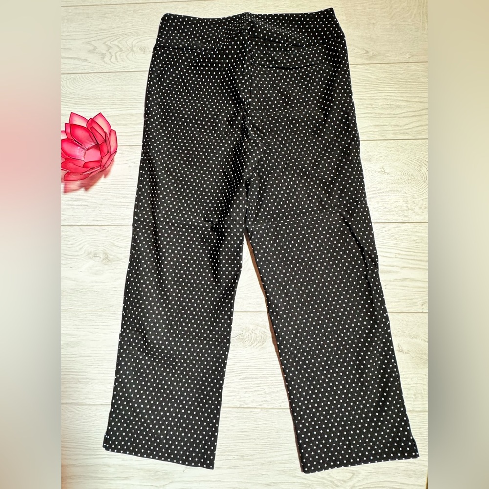 S.C.& CO.Summer Capris - Size Small - Picture 3 of 6